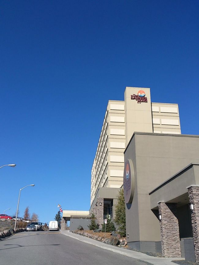 ホテルはエクスプローラ。<br />エリザベス女王も泊まったことのあるホテルらしいです。<br />ちょっと高いところにあるホテルでした。