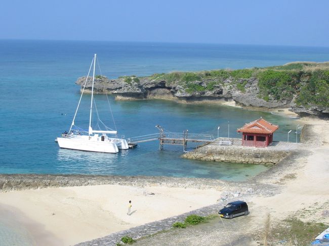 ４日目は、帰るだけ・・・。<br /><br />あっちゅう間の４日間。<br />早いわぁ〜〜〜〜〜。<br /><br />沖縄の旅、終了です。