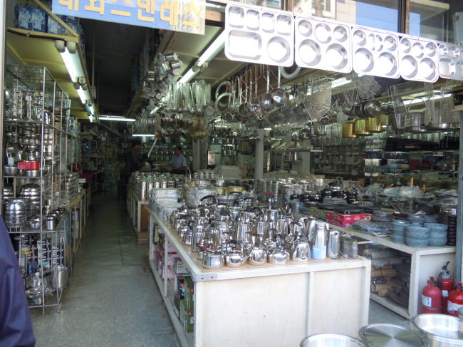 ★ホテルに買える道中の金物屋さん★