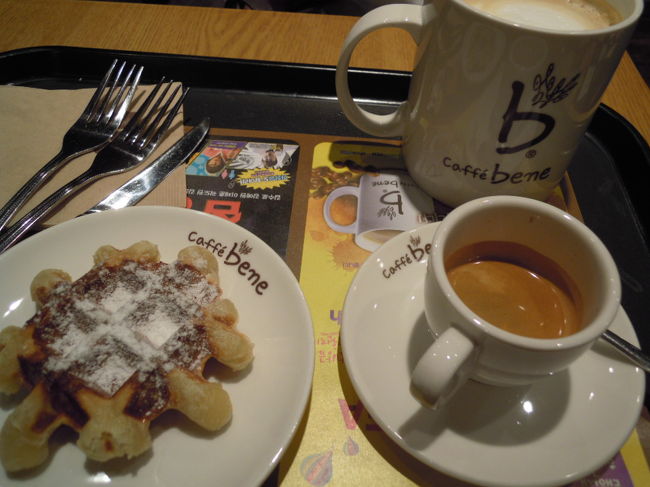 夕食前なのでこんな感じ<br /><br />食前スイーツ？