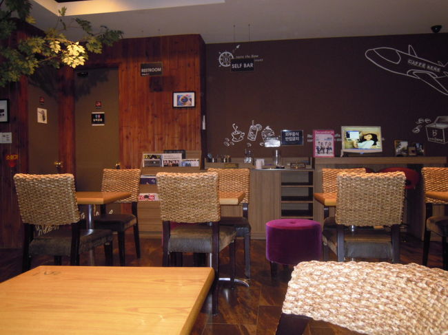 詰めの甘い韓国のお店にしては、