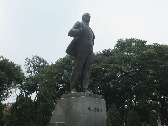 【レーニン像】<br /><br />初めて見ました。<br /><br />