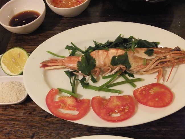 【夕食】<br /><br />クルマエビ。