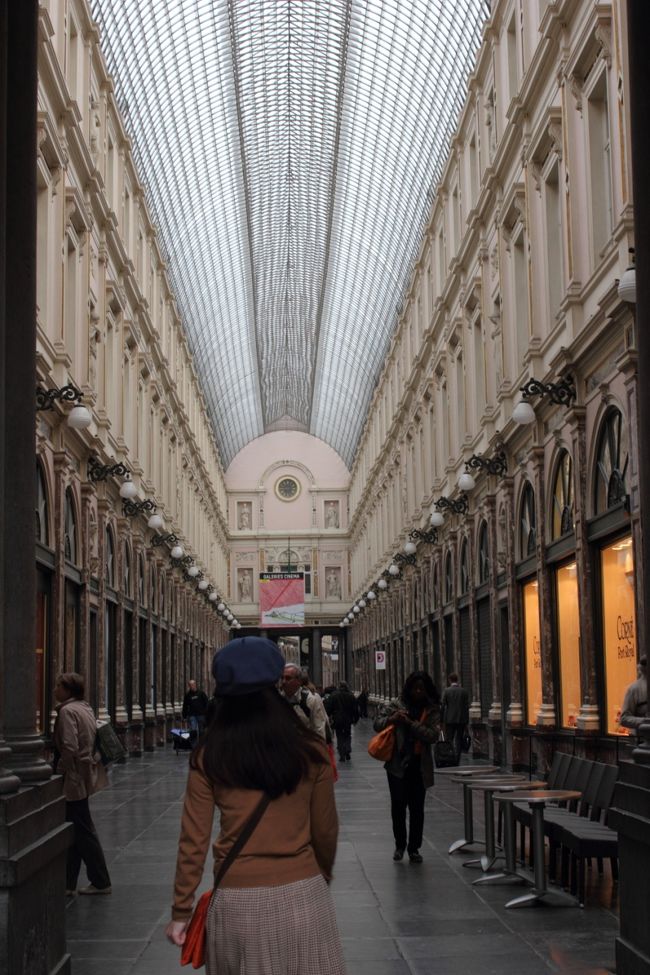 グランプラスを抜けて、ギャラリーサンチュベールへ。