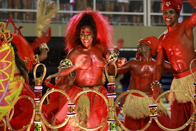 人数は2500人以上6000人以内。思うに大きなチームは5000人くらいいたのかもしれません。