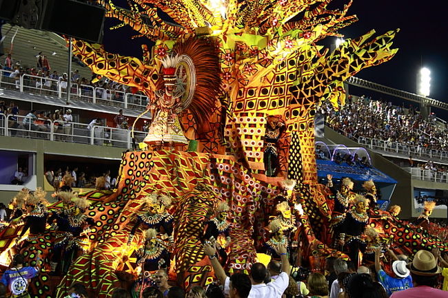 名残惜しいのですが、最後まで見ないで会場をあとにすることにしました。