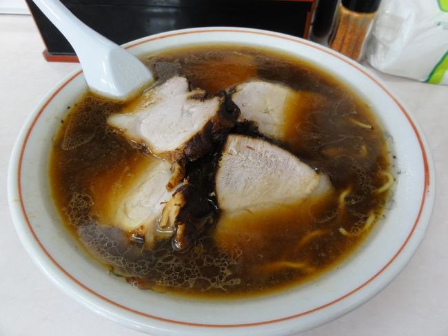 醤油チャーシューメンです。コレ超ウマイです。<br /><br />今回の旅中で4回ほどつるやに行ってしまいました。また必ず行きます！