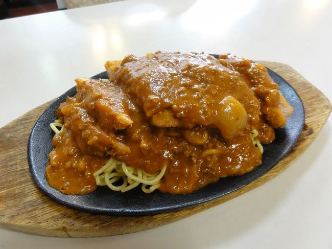 釧路のスパカツですね。これみなさんの想像通りの味だと思いますが、相当旨いです。