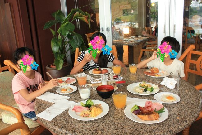 朝食はやっぱりセイルフィッシュカフェへ。<br />だんだん行く時間が遅くなって、海が見える窓近くには座れず・・・。<br />もっともっとホテルに泊まっていたかったなぁ、と思いながら最後の朝食を食べました。