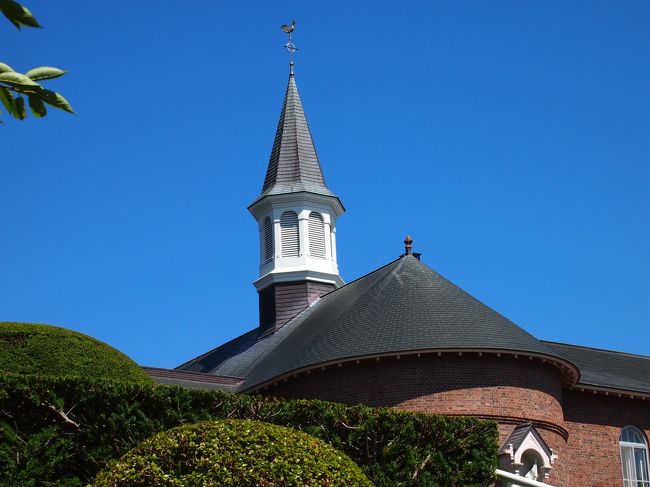 トラピスチヌ修道院が近づいて来ました！<br /><br />青空と鐘楼はよく似合う。