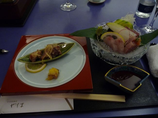 Ｍが頼んだ「ＹＡＳＨＩＭＡ」定食。豪華なメニューでした。<br /><br />値段もそこそこしますが、まあ、本格的な「日本食」と言えるでしょう。