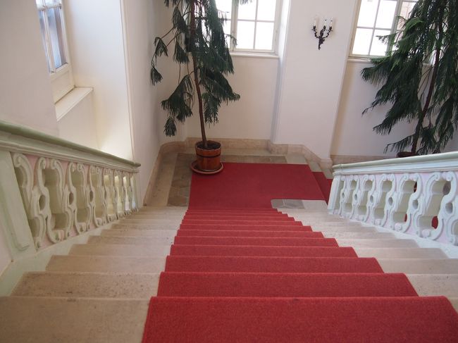 2階に上がります。