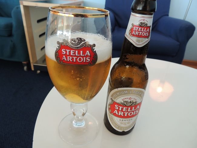 さて次ぎにいってみましょう<br /><br />Stella-Artois(ステラ アルトワ)<br /><br />もちろんベルギー生まれのビルスナービール。<br />爽快でドライな飲み口。ベルギー国内で売上ナンバーワンのプレミアムラガービールらしい。<br /><br /><br /><br />