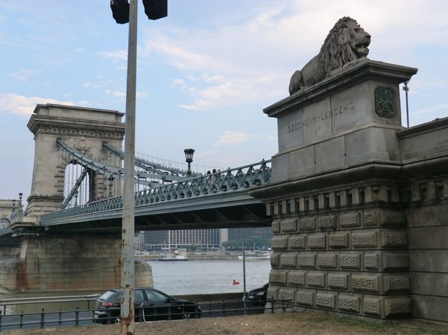 また、鎖橋に降りてきました。