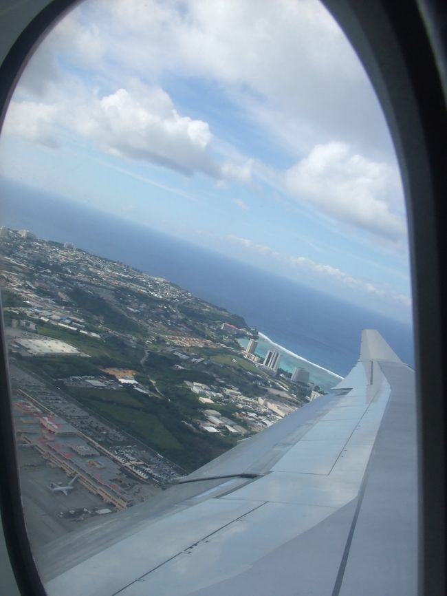 結局お昼過ぎに飛び立ちました。<br /><br />飛行機でもあまり眠れず疲れたー(o´Д`)=з<br /><br />最後は残念だったけど、旅行自体は楽しめました。<br />写真を撮ってなかったところのことはあまり書かなかったけど、他にもいろいろショッピングしました。<br />今度は泳ぎに行きたいな〜♪