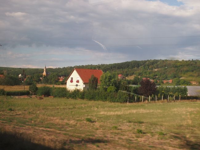 のどかな　ハンガリーの片田舎の景色です。