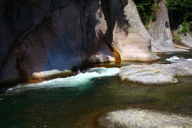 でも水の音を聞きながらお散歩するのは心地よい。