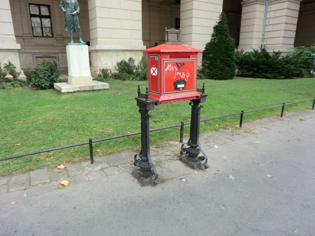 見学終わって、表に出ると、ポストが。なかなか、かわいいです。