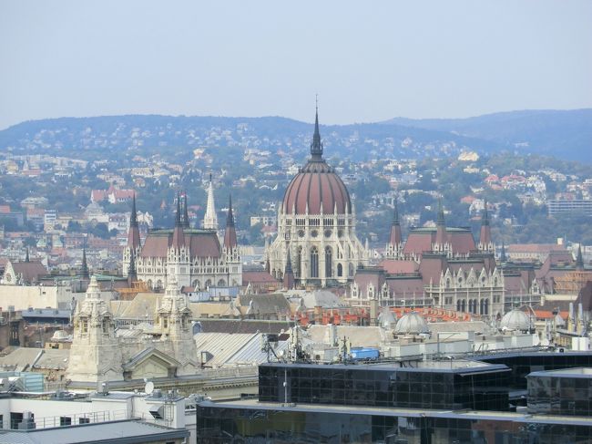 国会議事堂も。