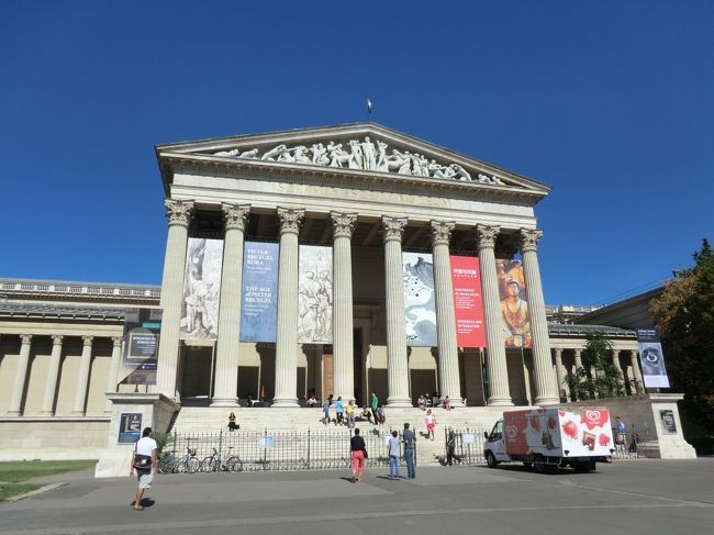 これが正面です。