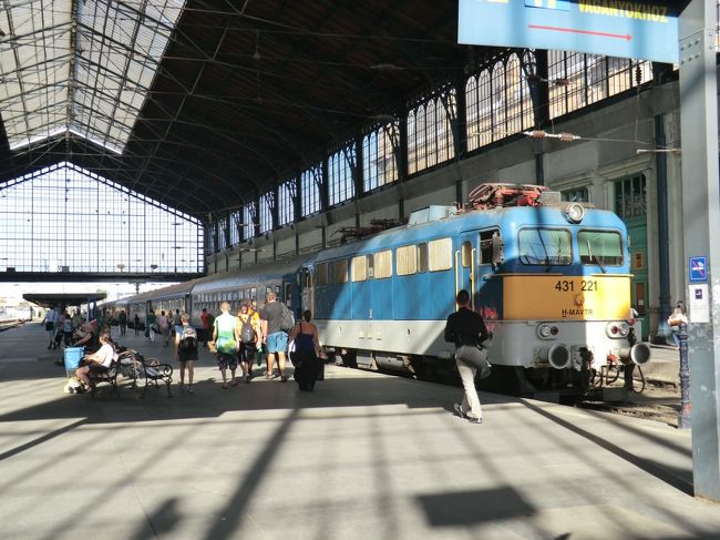 駅構内の様子が、分かりました。これで、安心してウイーンへ、行けます。