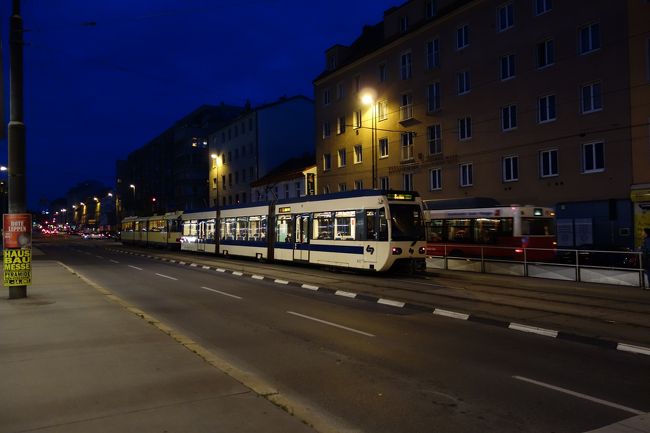 20分ほど乗っていると、今回の出発地、ウィーンMeiding駅に到着。<br />どうやら西駅でも良かったらしい。<br />
