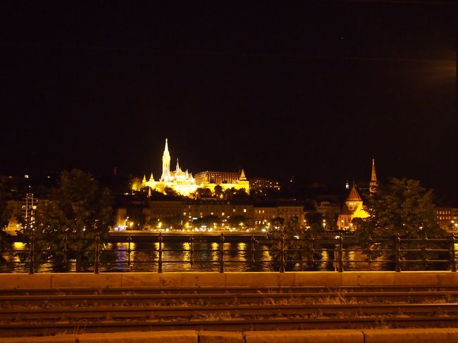 素晴らしい夜景に　疲れも癒されます。