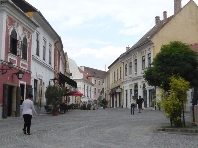 小さくてメルヘンな街<br /><br />でもまだお店が開いてなくてちょっとイマイチ