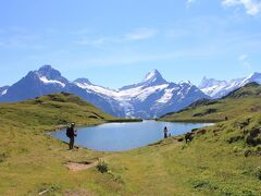 バッハアルプゼーの周りを散策したり、景色を眺めたり一休みしました。