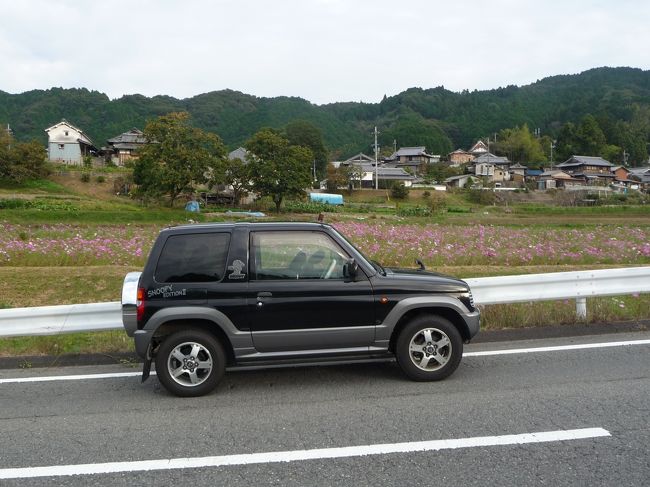 我が家の愛車の『リョウ君（＝Pajero Mini Snoopy Edition ?）』です。<br />今朝洗車をしたのでボディがいつもよりきれい！（汗）<br /><br />Photo by wife