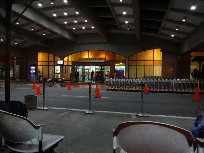 最新、中国旅行記, 四川料理、広東料理、潮州料理を楽しむ ー①クラーク空港(比)~香港 byセブ.パシフィック航空(LCC) 10月 2012年