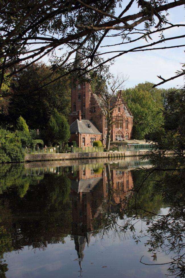 行きにも見た建物です。<br />夕方の光で、また違った美しさがあります。