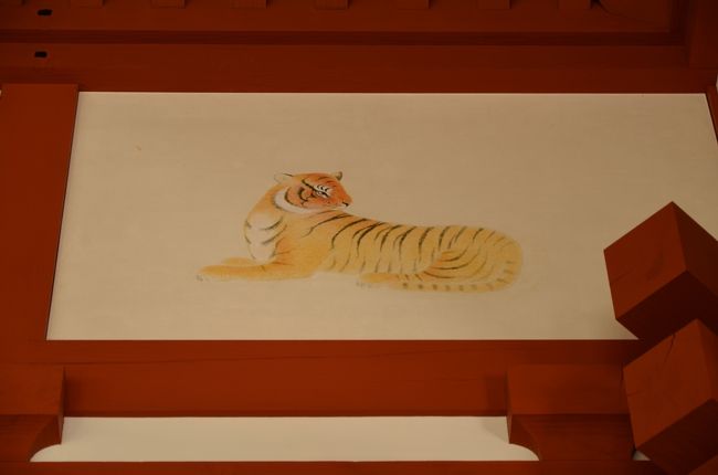 第１次大極殿の中を飾る壁画