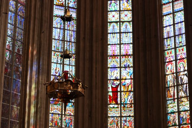 一面ステンドグラスで見惚れてしまいます。