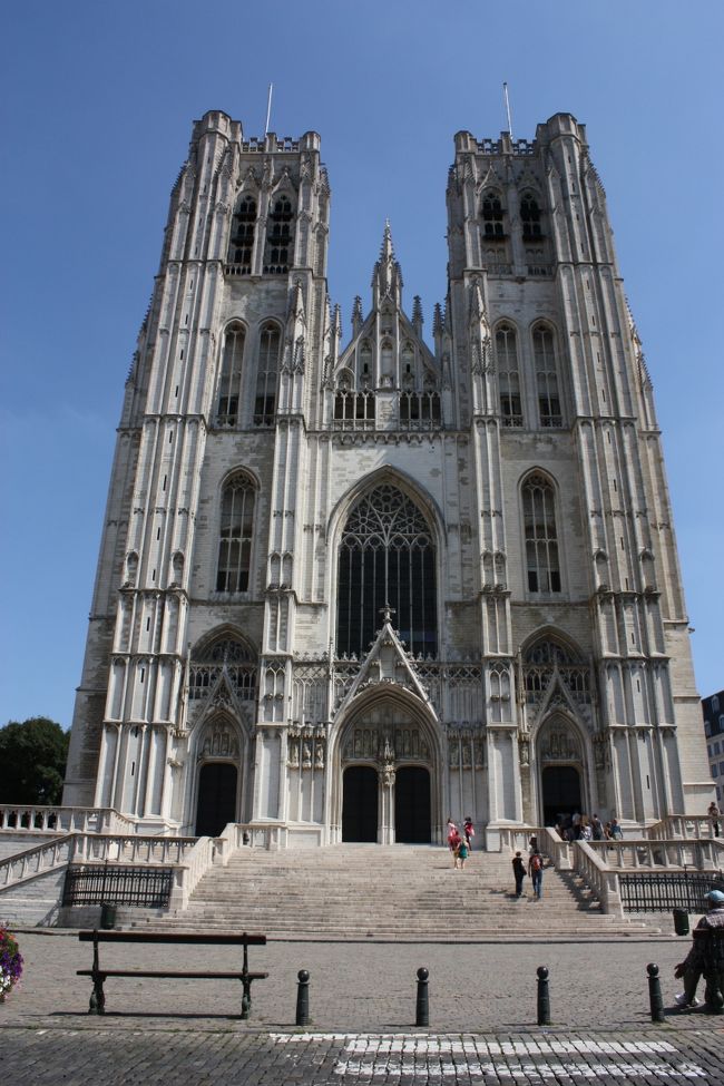 またもや教会ですが(笑)こちらはサン・ミッシェル大聖堂！