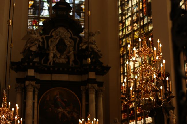 そしてこちらもやっぱりステンドグラスが美しいです。