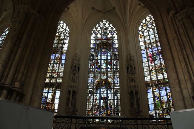 北側が白ベース