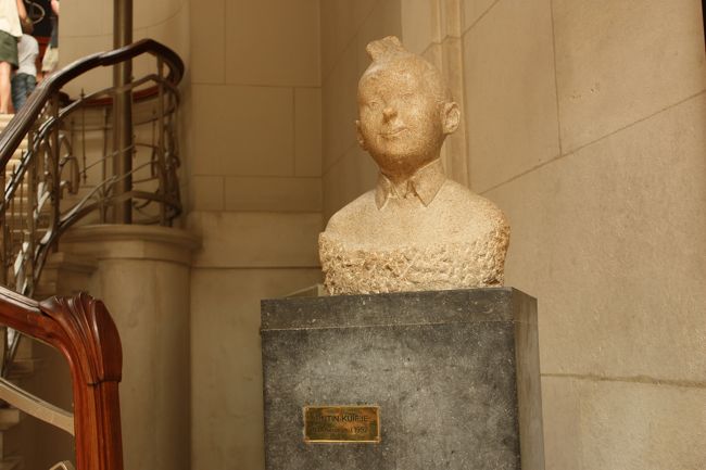 なんとタンタンの胸像が！