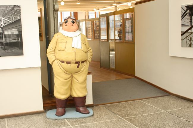 「紅の豚」のマルコがいたり