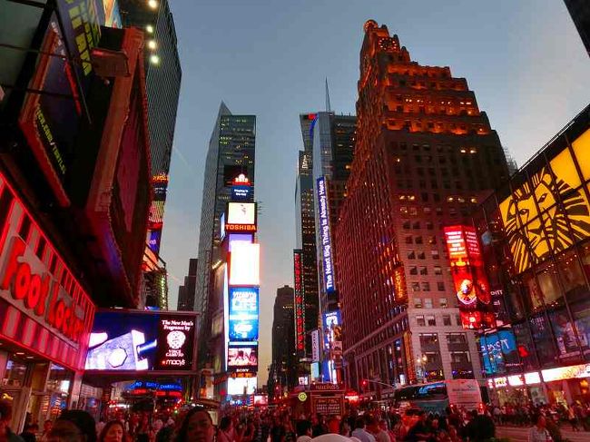 タイムズスクエア