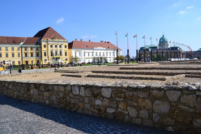 王宮地下迷宮のあたり？<br /><br />肝心の王宮そのものは、見てない気がする…