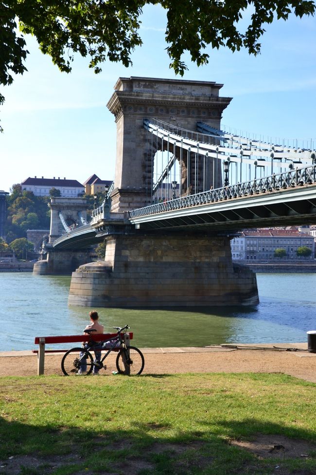 なんでも知ってる、ドナウ河。<br /><br />今はただただ、平和で美しい。