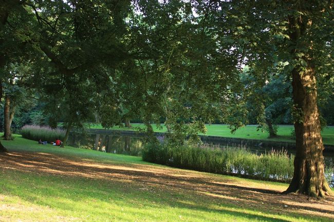 夕方の愛の湖公園です。