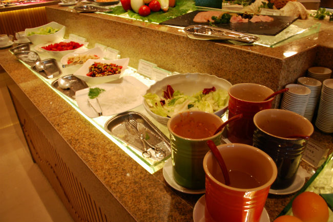 この日も、たっぷりのサラダ♪♪