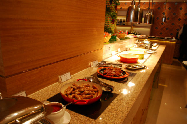 温野菜やソーセージ、ベーコンなど。<br />肉じゃがもあったかな。<br /><br />ここもルク！！<br />可愛いーーーー♪