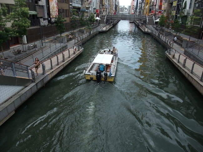 <br />②「とんぼりリバークルーズ」に参加<br /><br />　約２０分の道頓堀ミニクルーズです<br /><br />　大人　７００円　・　子供　３００円<br /><br />　