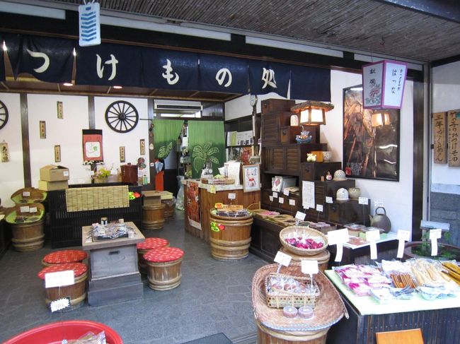 長谷寺前のお土産屋さんで<br />お漬物とくずもち買って帰る♪<br /><br />このくずもち　すんごいおいしかった〜♪<br />やっぱり吉野葛は最高やね☆