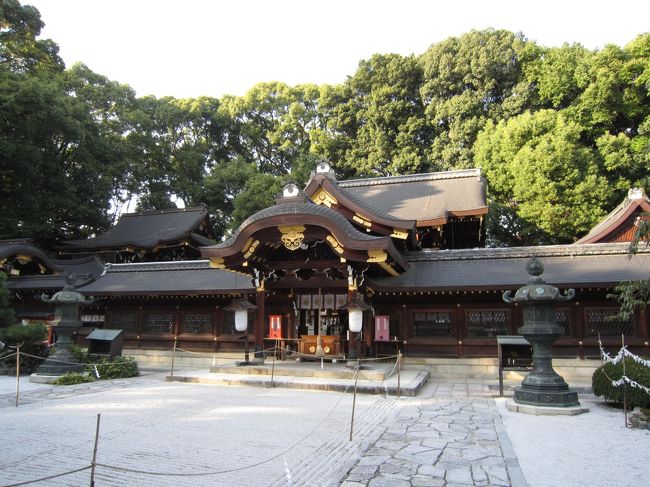 縁結びの神様らしい<br />真後ろのカップルがお互いに<br />『いい出会いがありますよぅに』と<br />つぶやいていたのにはウケた(^^)