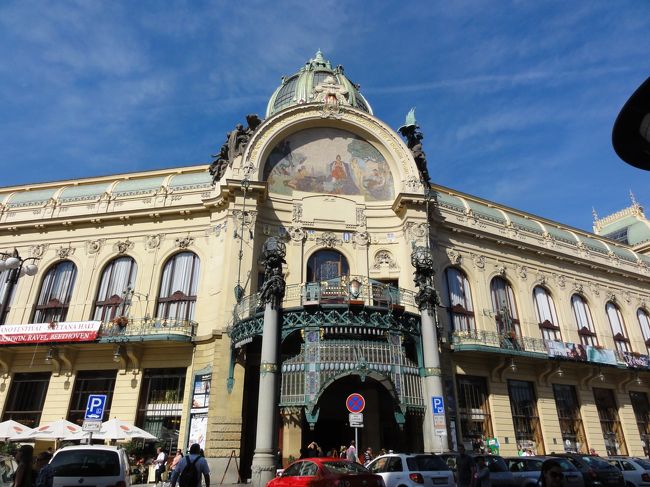 と言うわけで、スメタナホールに来ました。<br />噂通り必ずどこかでコンサートが催されています。<br />ちなみに地球の歩き方に載っていた様な女性の売り子は見かけませんでした。