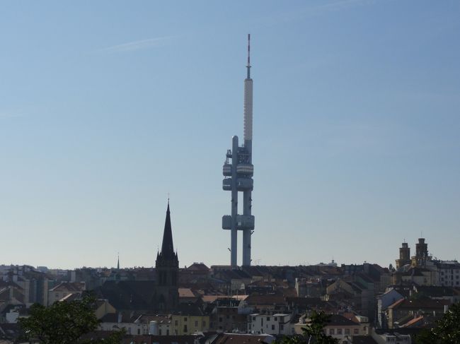 この軍事博物館は高台にありまして、TV塔がよく見えます。